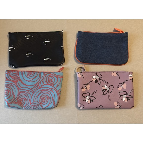 ipsy Handbags - Lot of 4 Ipsy Glam Bags – Cosmetic / Makeup Pouches – EUC– Assorted Styles